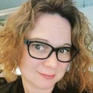 Meet your Posher, Noelle